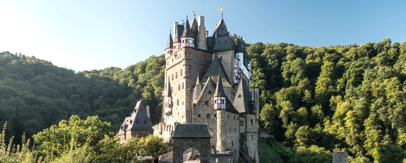 Weg zur Burg Eltz, © Rheinland-Pfalz Tourismus GmbH, Dominik Ketz