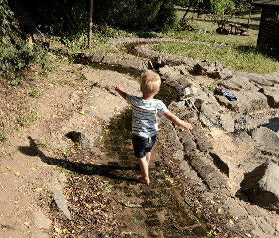 Wasserspielplatz Sommer, © TI Maifeld