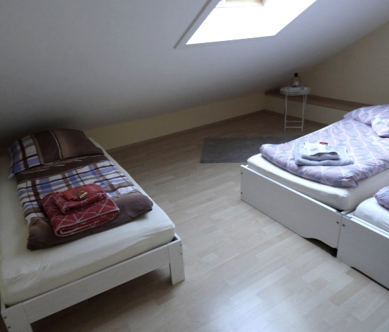 Schlafzimmer 2