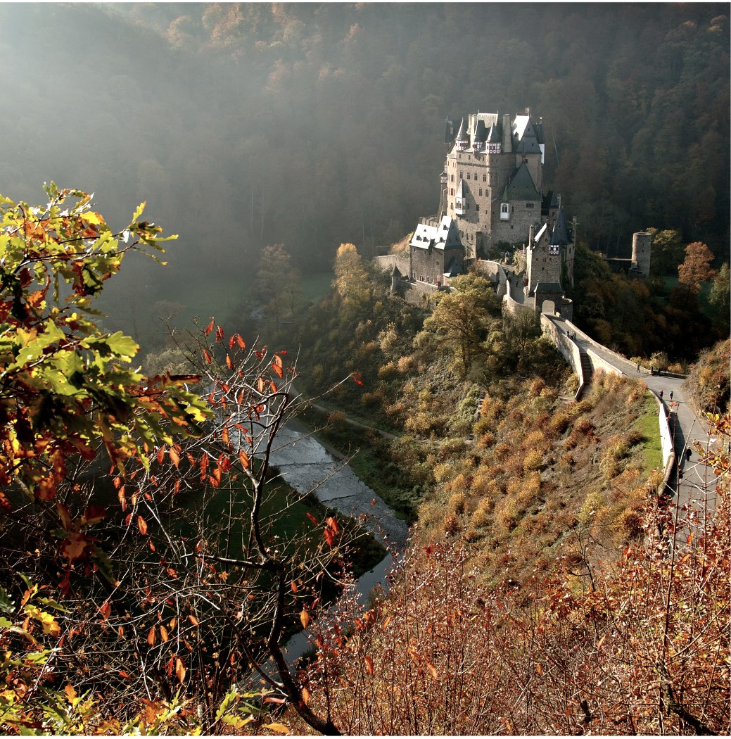 Burg Eltz Herbst, © Tourist-Info Maifeld_Manfred Obersteiner